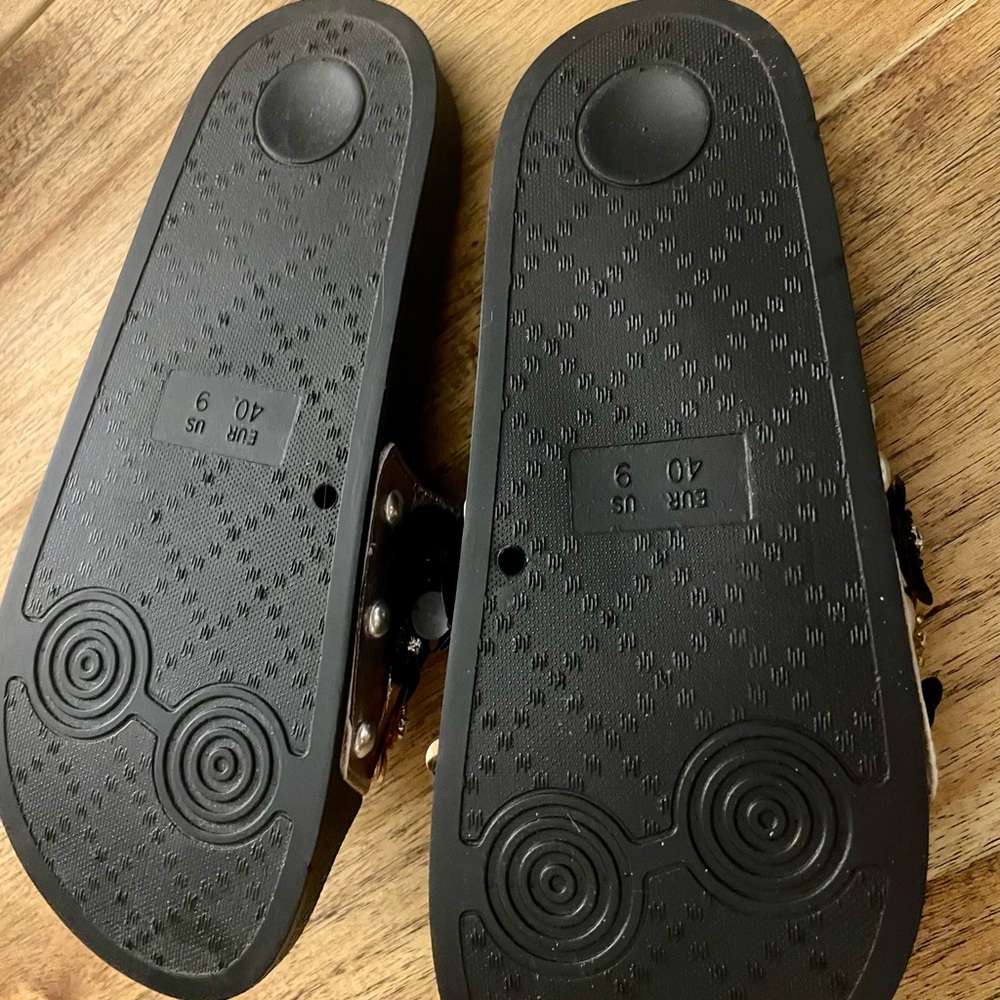 Steve Madden Black Floral Embellished Slides NWOT - Picture 4 of 5